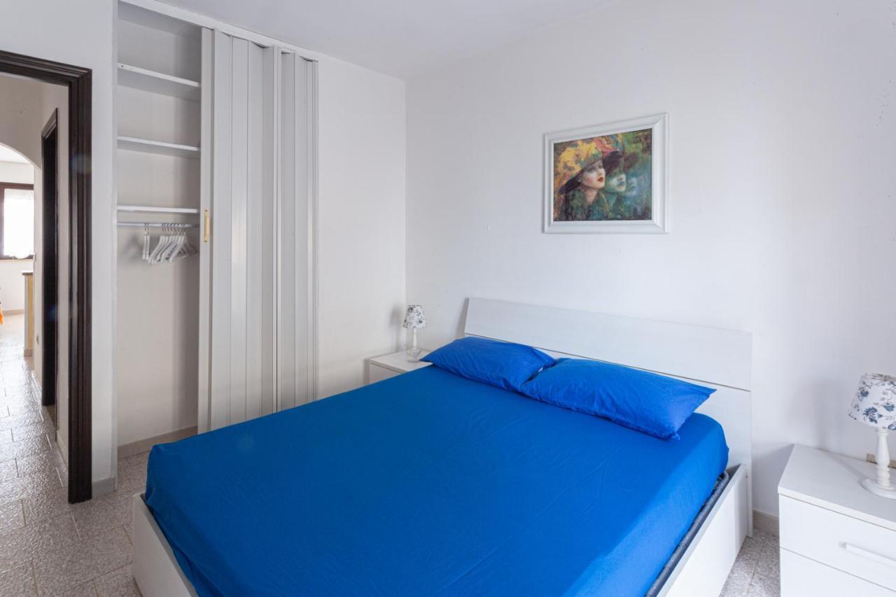 Appartamento A 150 M Dal Mare Climatizzato Con Bellissimo Patio Esterno Torre Pali Luaran gambar